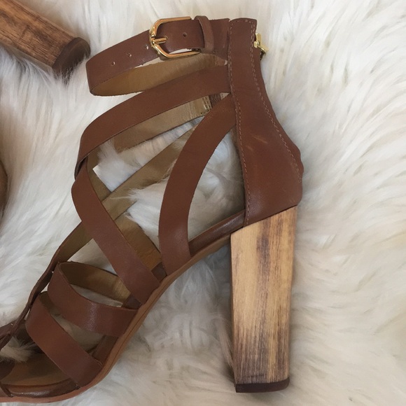Dolce Vita strappy heeled sandals in brown - Picture 4 of 7